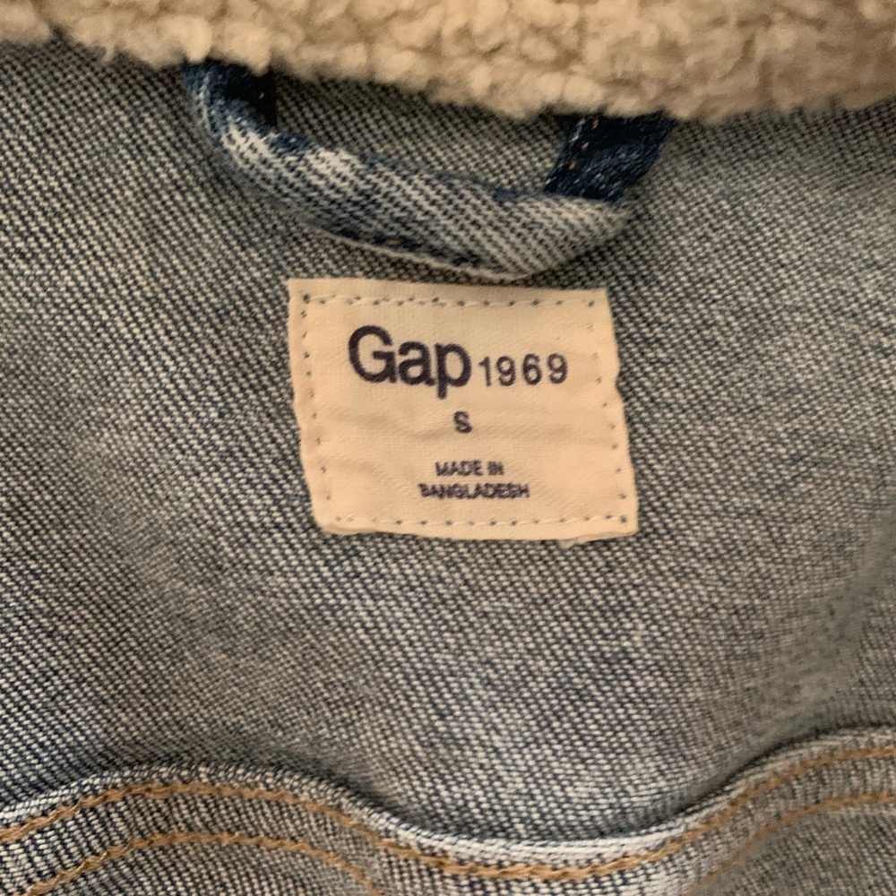Jean jacket - Picture 2 of 5